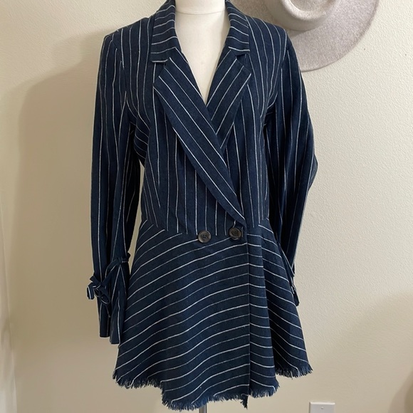 New FREE PEOPLE Stella Blazer Jacket Navy Blue White Stripe Fluted Sleeve - Picture 4 of 14